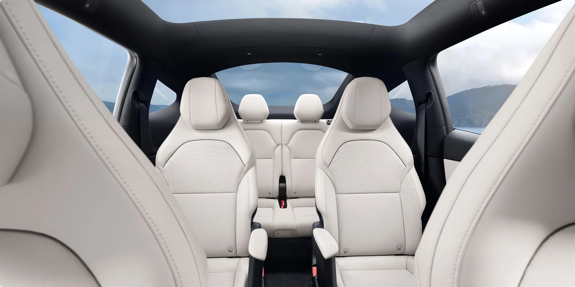 Tesla Model Y – hàng ghế sau