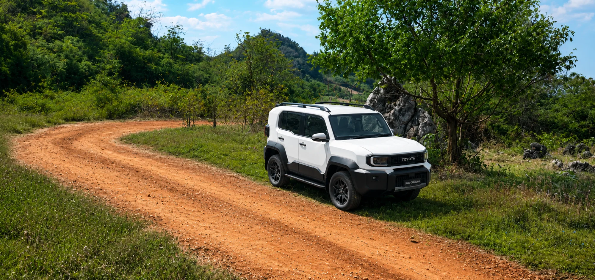 Toyota Land Cruiser FJ – ảnh đại diện