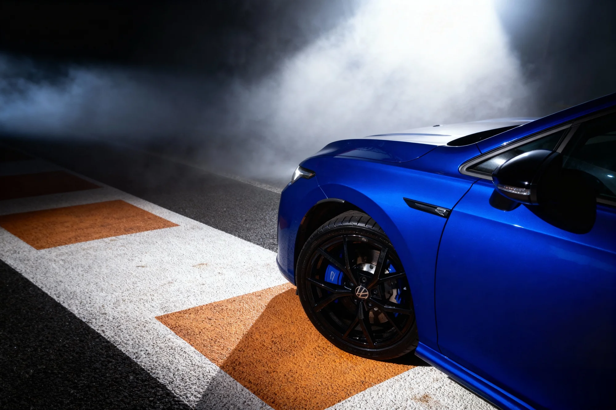Volkswagen Golf R – chi tiết thân xe