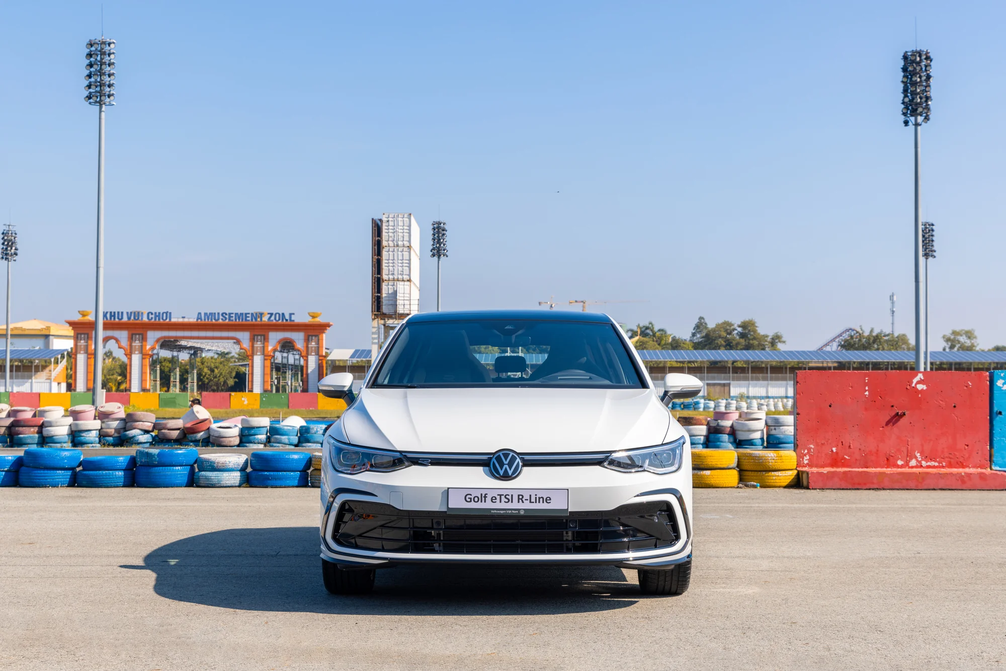 Volkswagen Golf – đầu xe