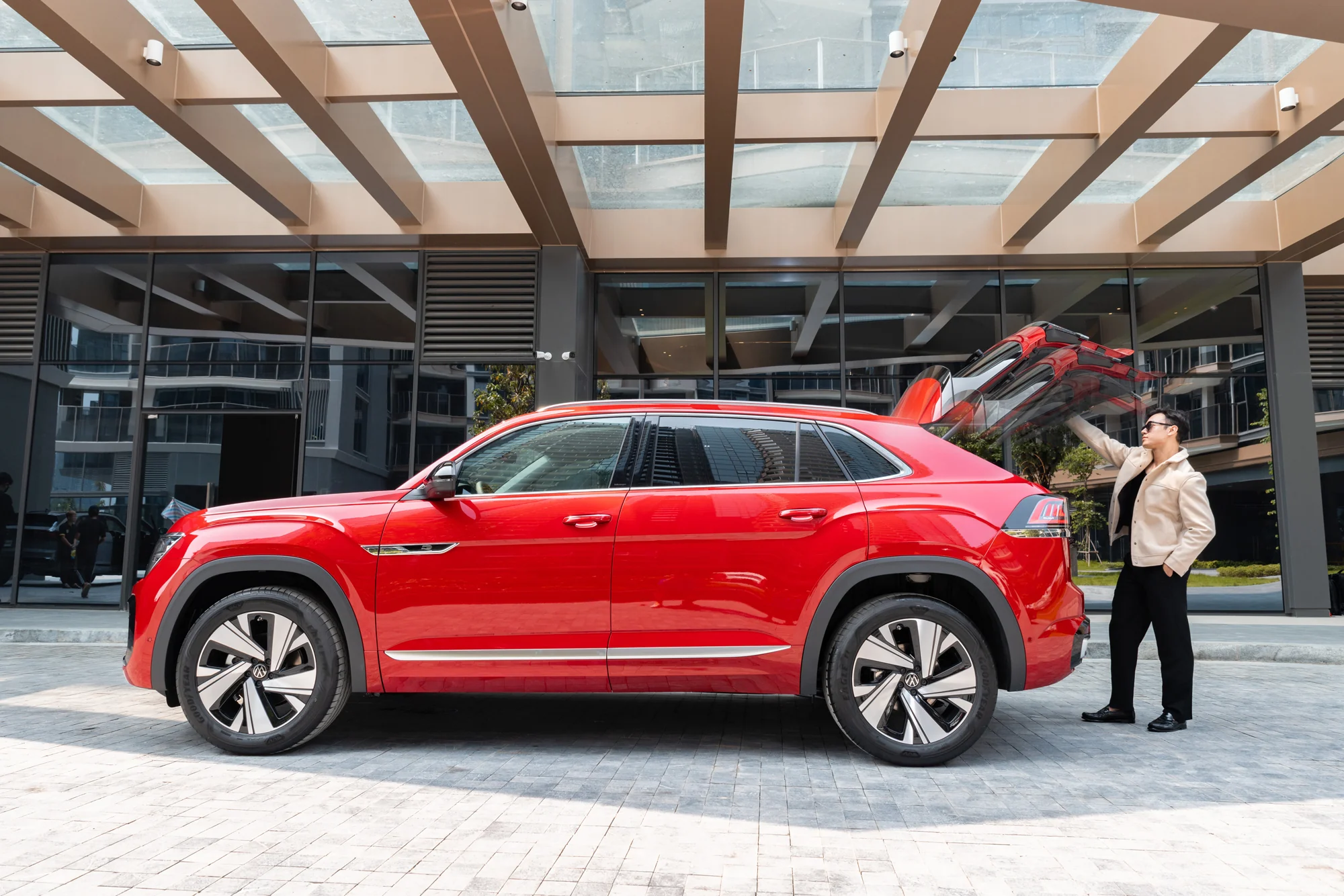 Volkswagen Teramont X – thân xe nhìn ngang