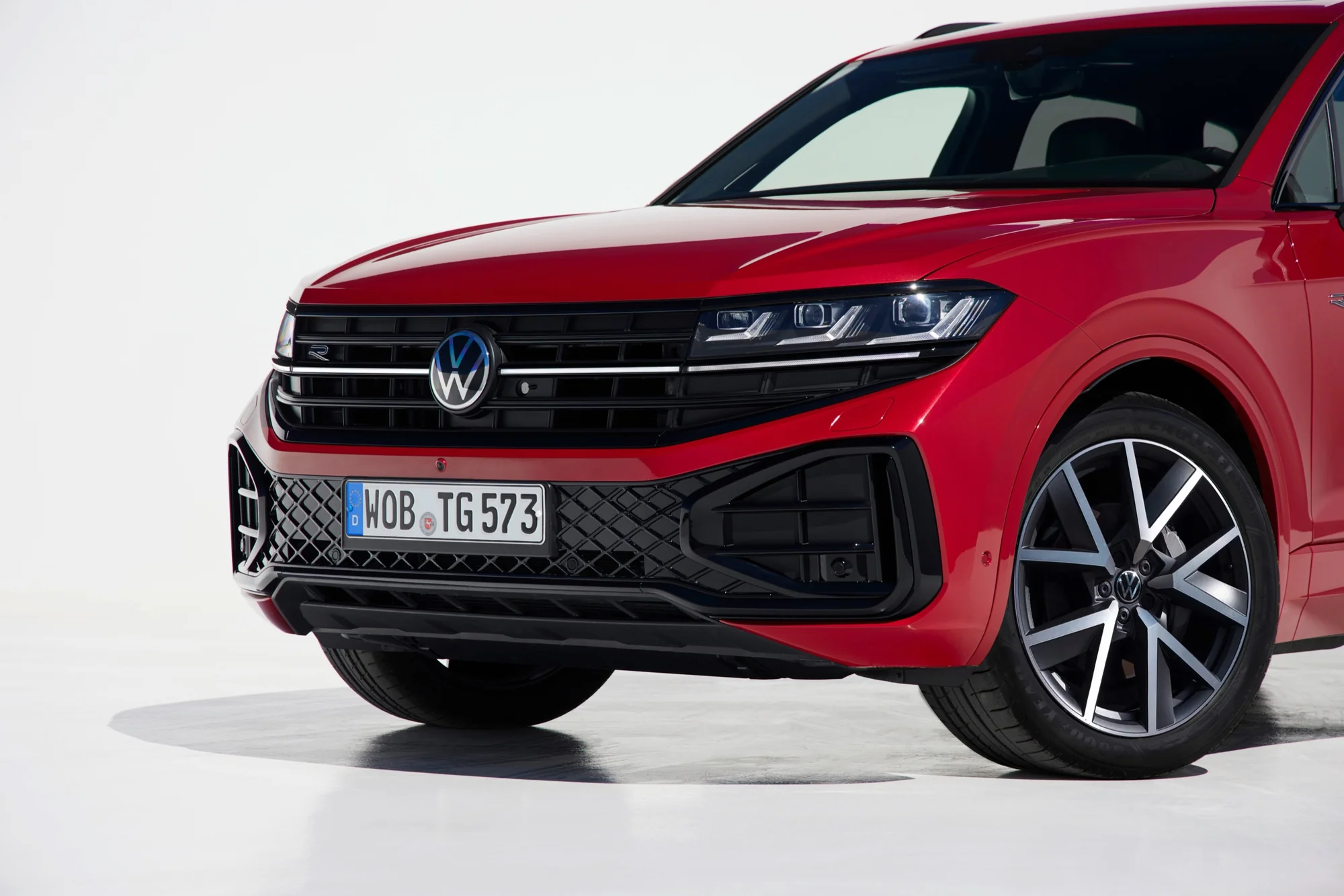 Volkswagen Touareg – góc nghiêng trước