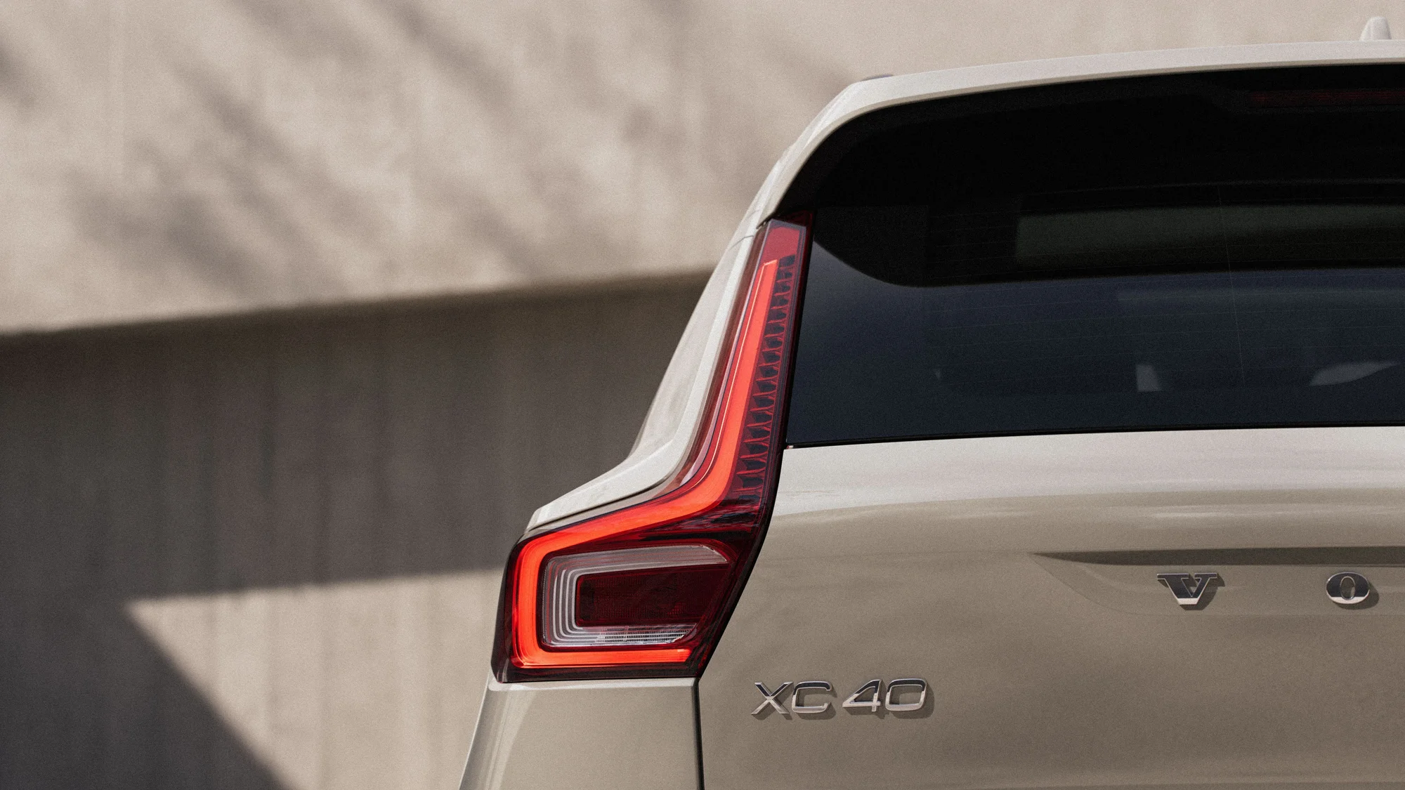 Volvo XC40 – cụm đèn hậu