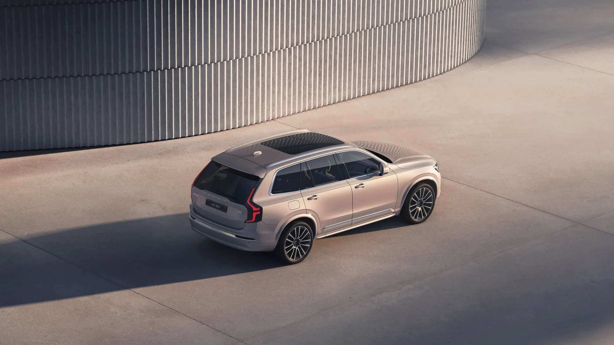 Volvo XC90 – góc nghiêng sau