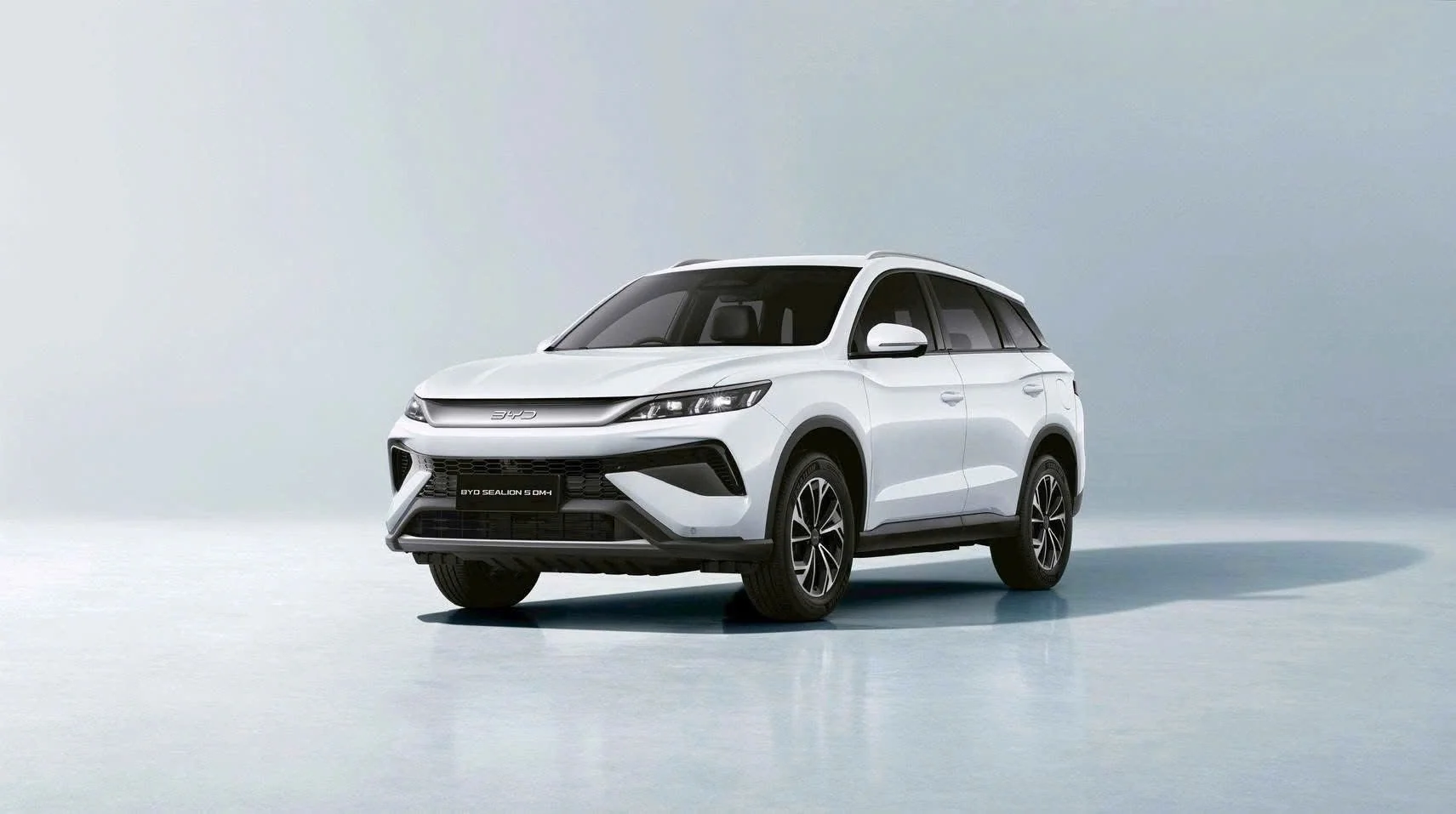 Các phiên bản BYD Sealion 5 DM-i Essential và Premium