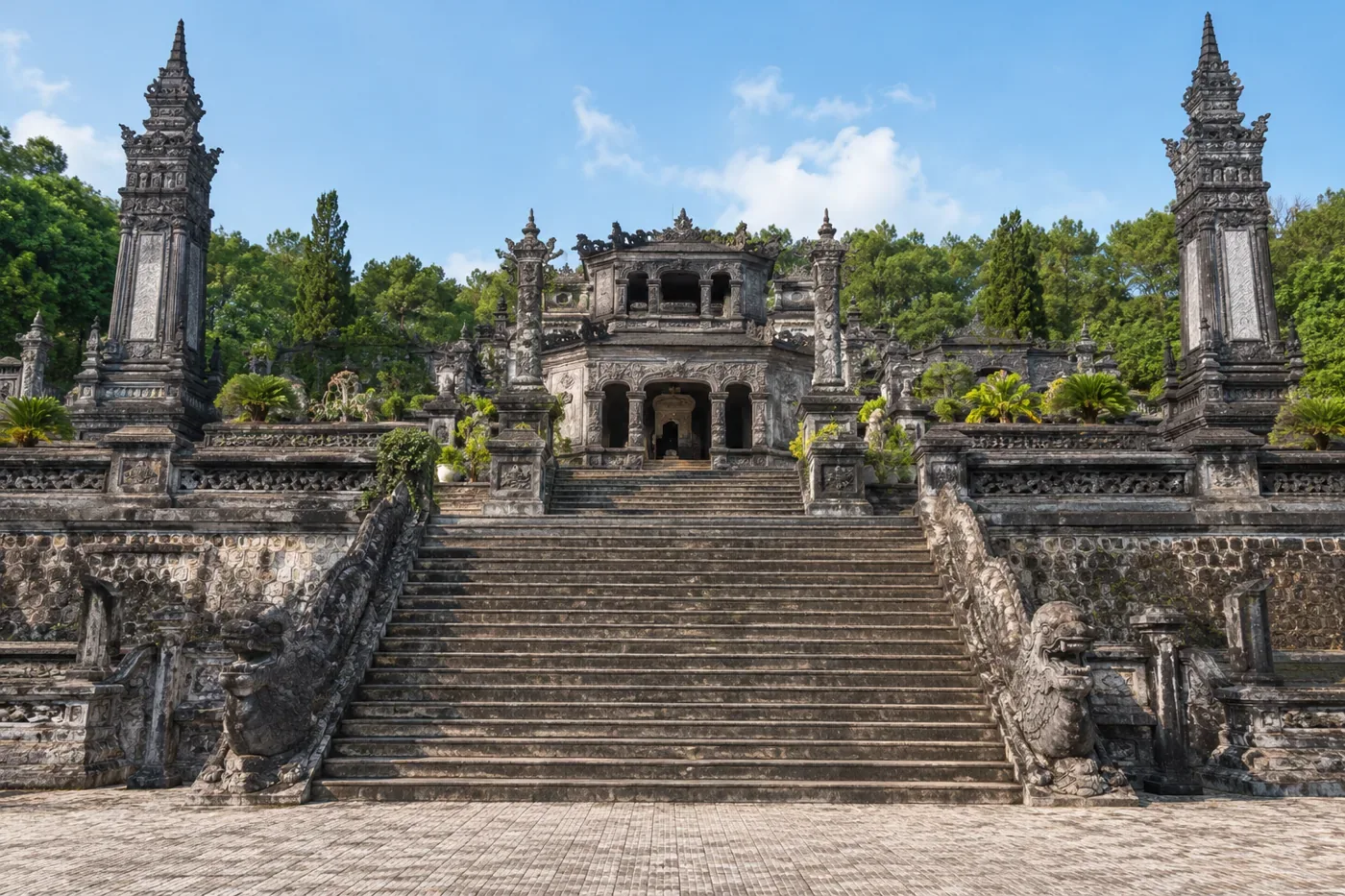Khai Dinh Tomb Hue: Mosaics, Stairs, Tickets and Visiting Tips