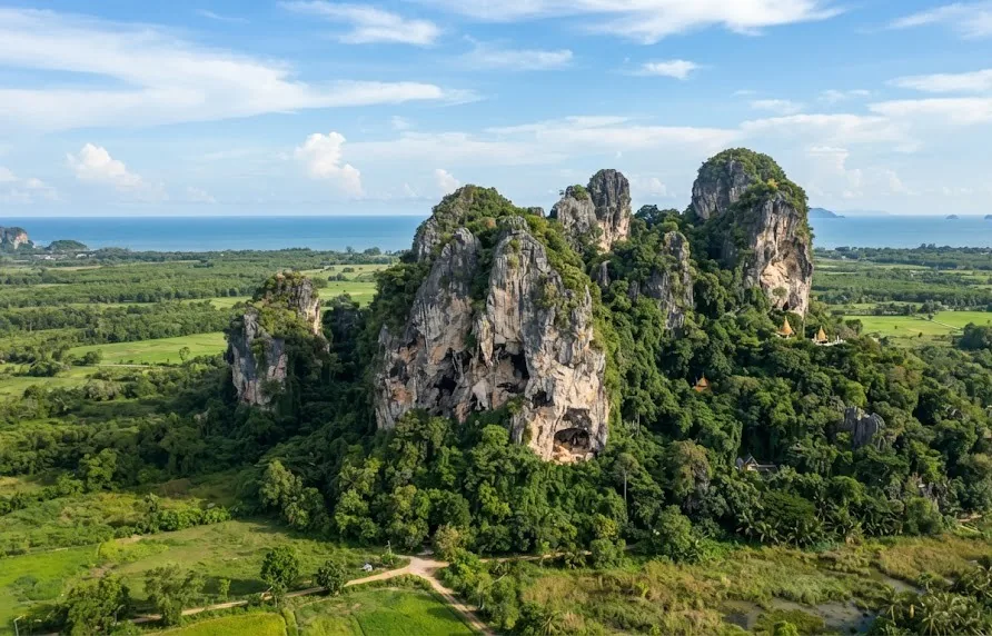 Marble Mountains Da Nang: Caves, Tickets, Lift and Visiting Tips