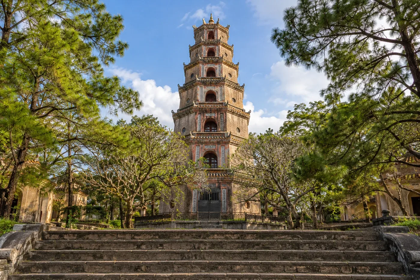 Thien Mu Pagoda Hue: Tower, River Views and Visiting Etiquette