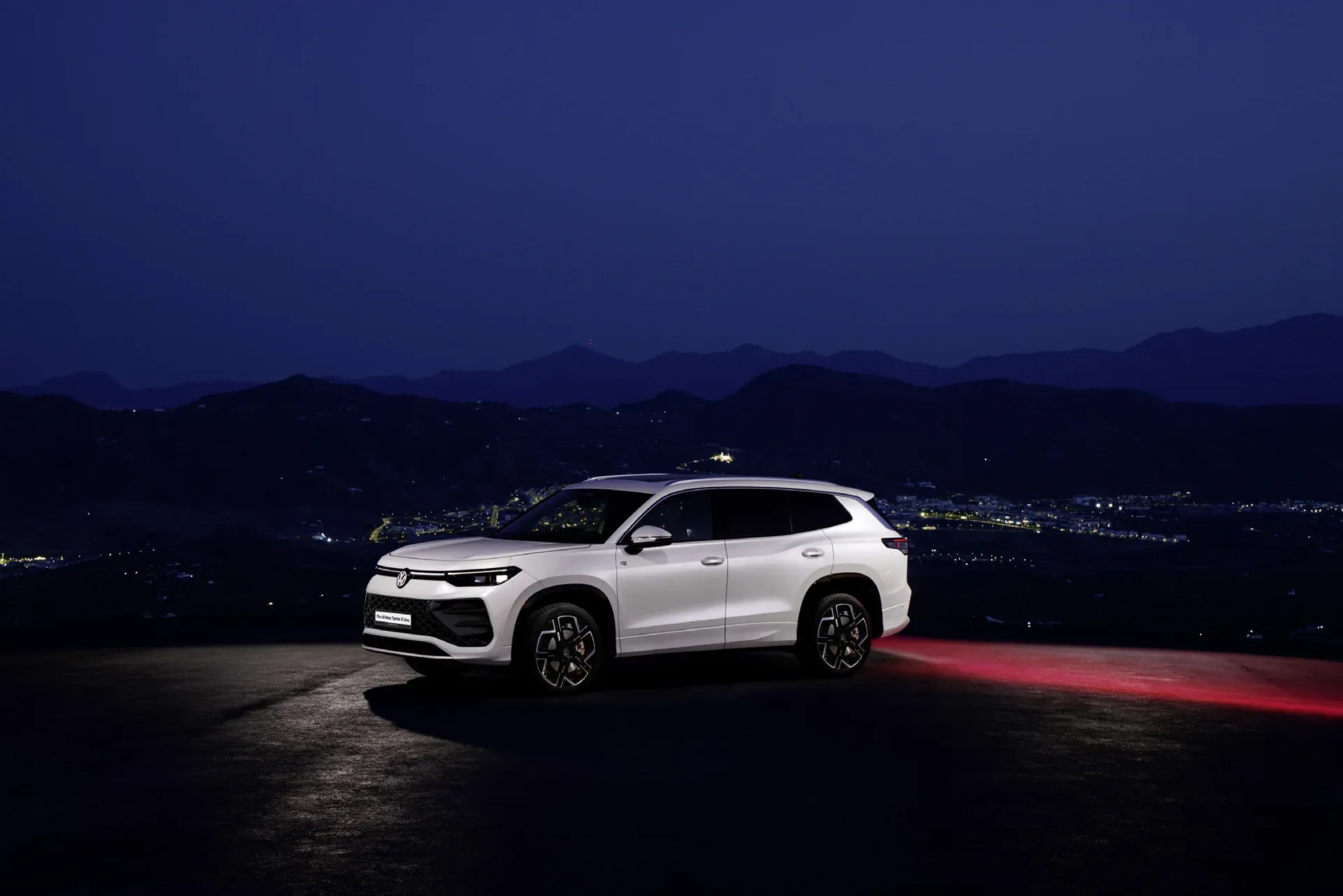 Volkswagen Tayron – thân xe nhìn ngang
