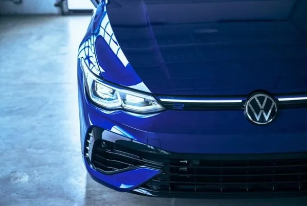 Nên chọn Volkswagen Golf 2025 phiên bản nào?