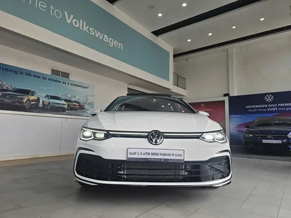 Volkswagen Golf R Line 