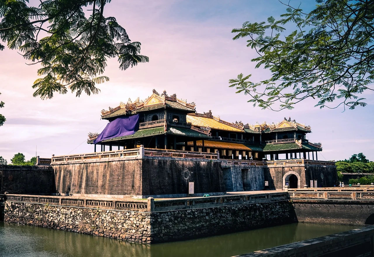 Da Nang to Hue by Private Car