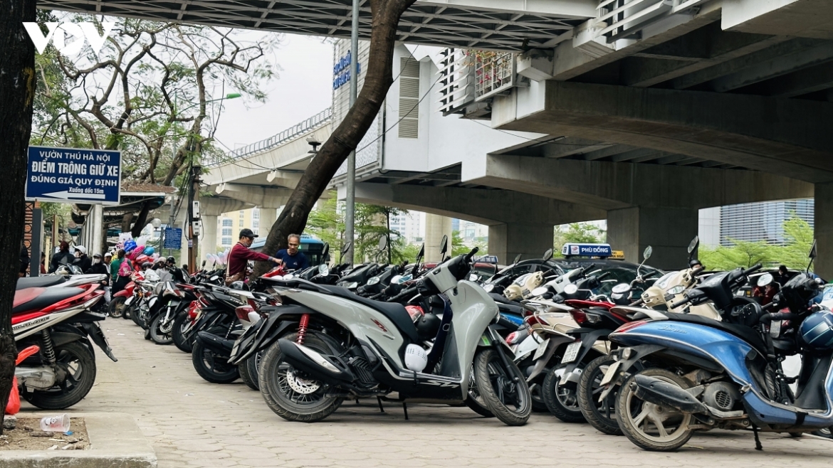 Hà Nội triển khai thu phí điện tử không dừng tại toàn bộ bãi đỗ xe từ 1/7/ 2026